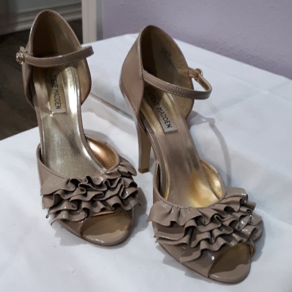 Steve Madden Peep Toe Heels